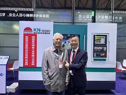 CCMT2026新品首發——GW2000蝸桿成形復合磨齒機、G150成形砂輪磨齒機、GIV200C數控內齒復合磨床